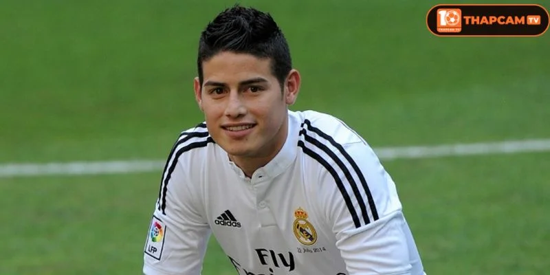 James Rodríguez vẫn là lựa chọn vàng cho vị trí tiền vệ trung tâm.