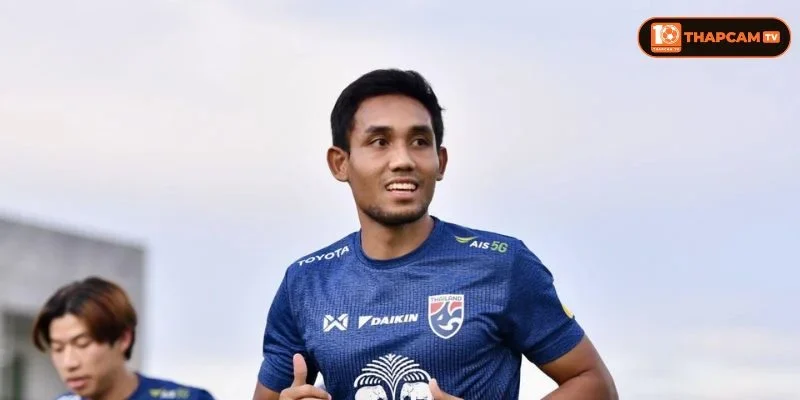 Teerasil Dangda là chân sút vàng của Thái Lan.
